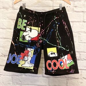 Snoopy Peanuts Comfy Sweats Gym Shorts Paint Splatter Youth Medium Black